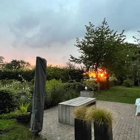 Holiday home Recreatiewoning De Nieuwenhof