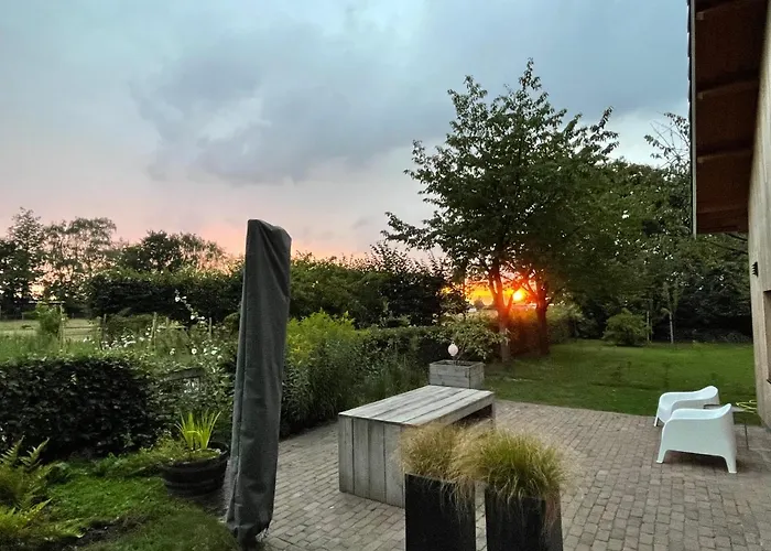 Holiday home Recreatiewoning De Nieuwenhof